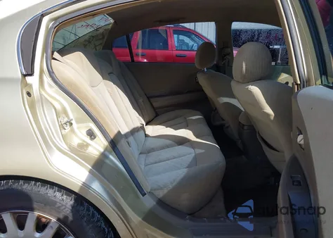 2004 Nissan Altima 2.5 S z USA, uszkodzony, nr VIN 1N4AL11D44C117724